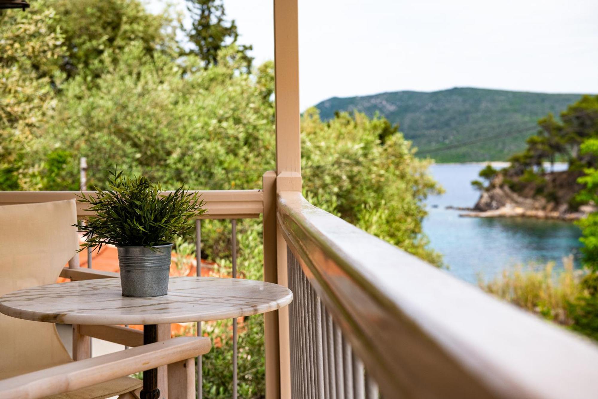 Lithea Villas And Studios By The Sea Agios Petros  Exterior photo