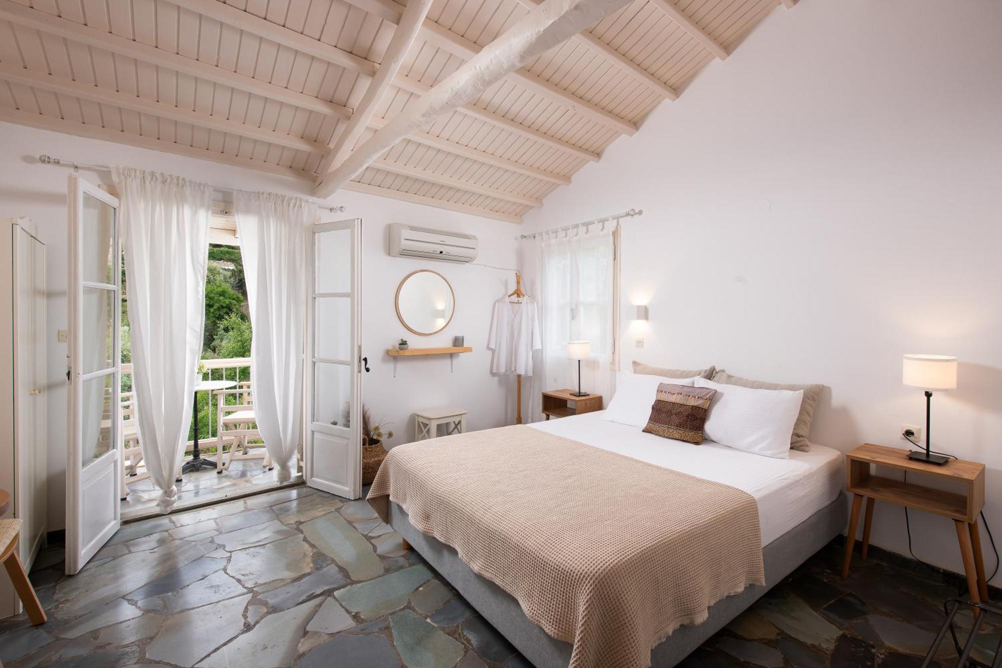 Lithea Villas And Studios By The Sea Agios Petros  Exterior photo