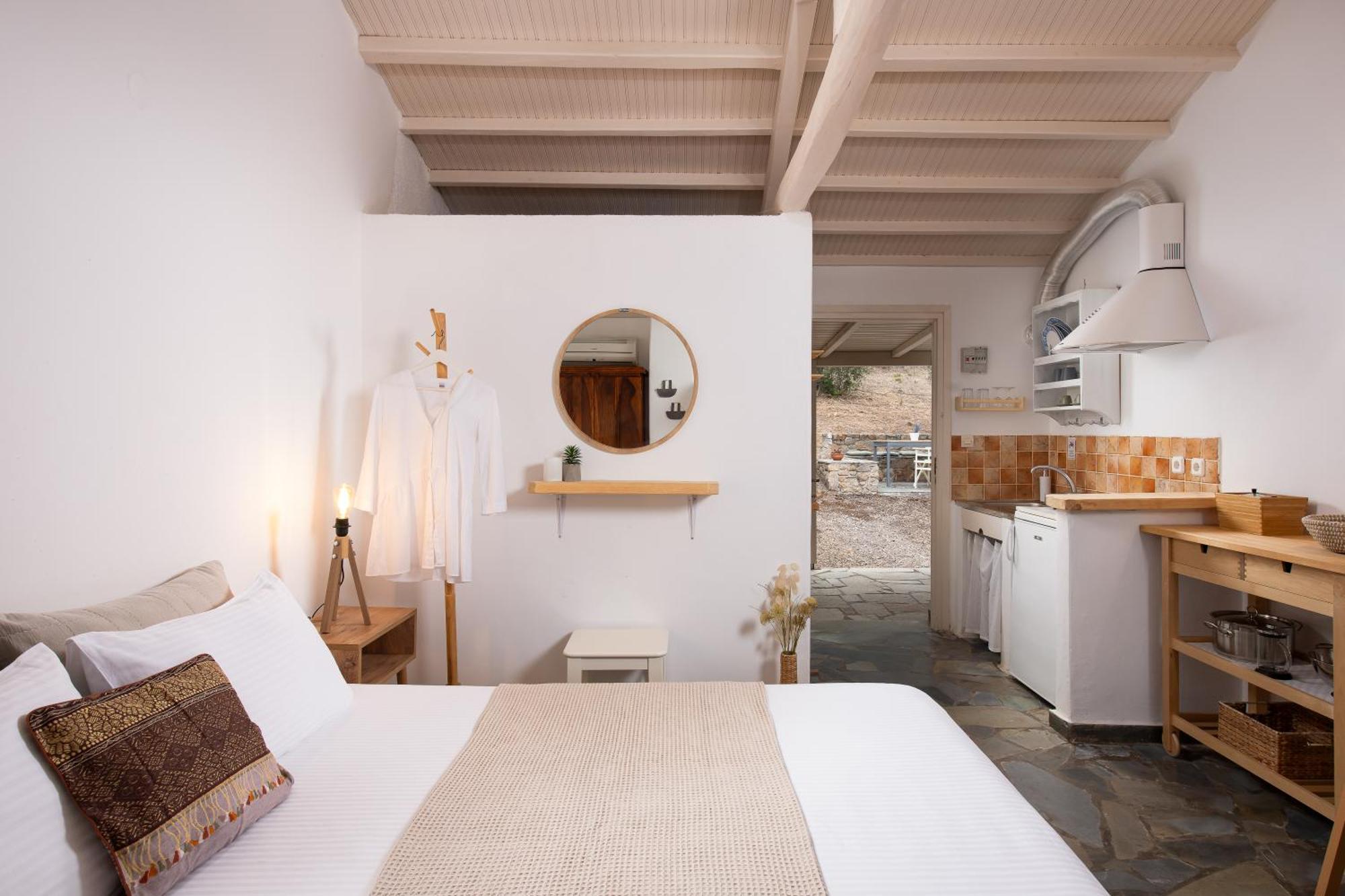 Lithea Villas And Studios By The Sea Agios Petros  Exterior photo