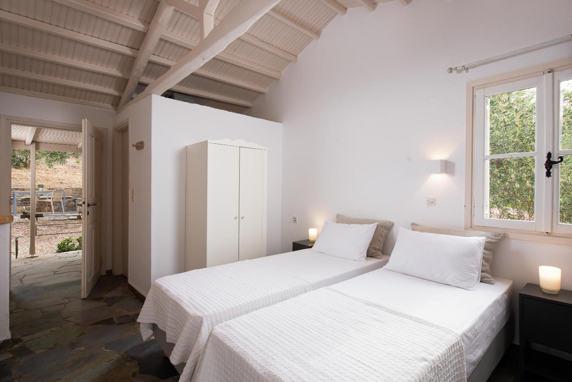 Lithea Villas And Studios By The Sea Agios Petros  Exterior photo
