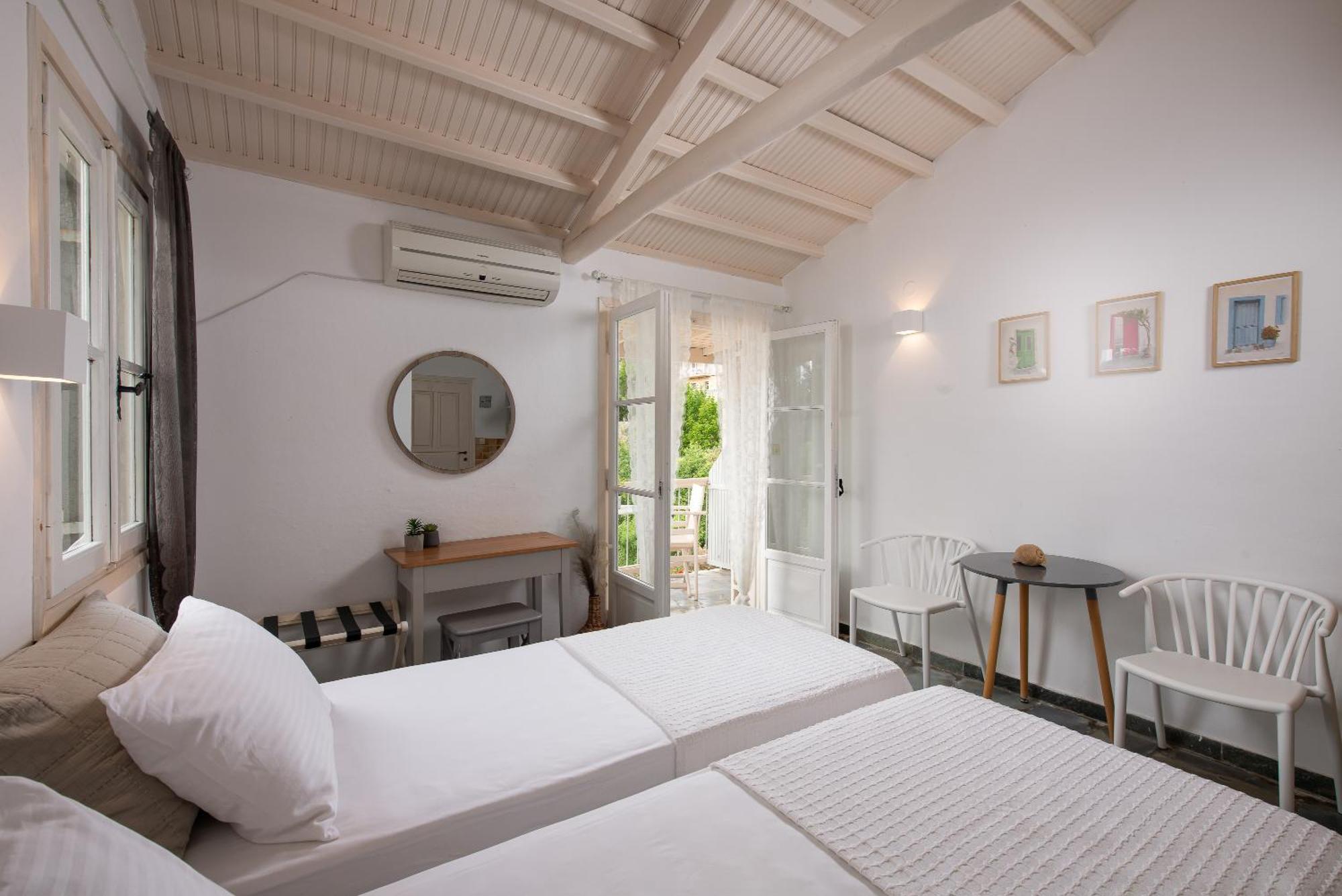 Lithea Villas And Studios By The Sea Agios Petros  Exterior photo