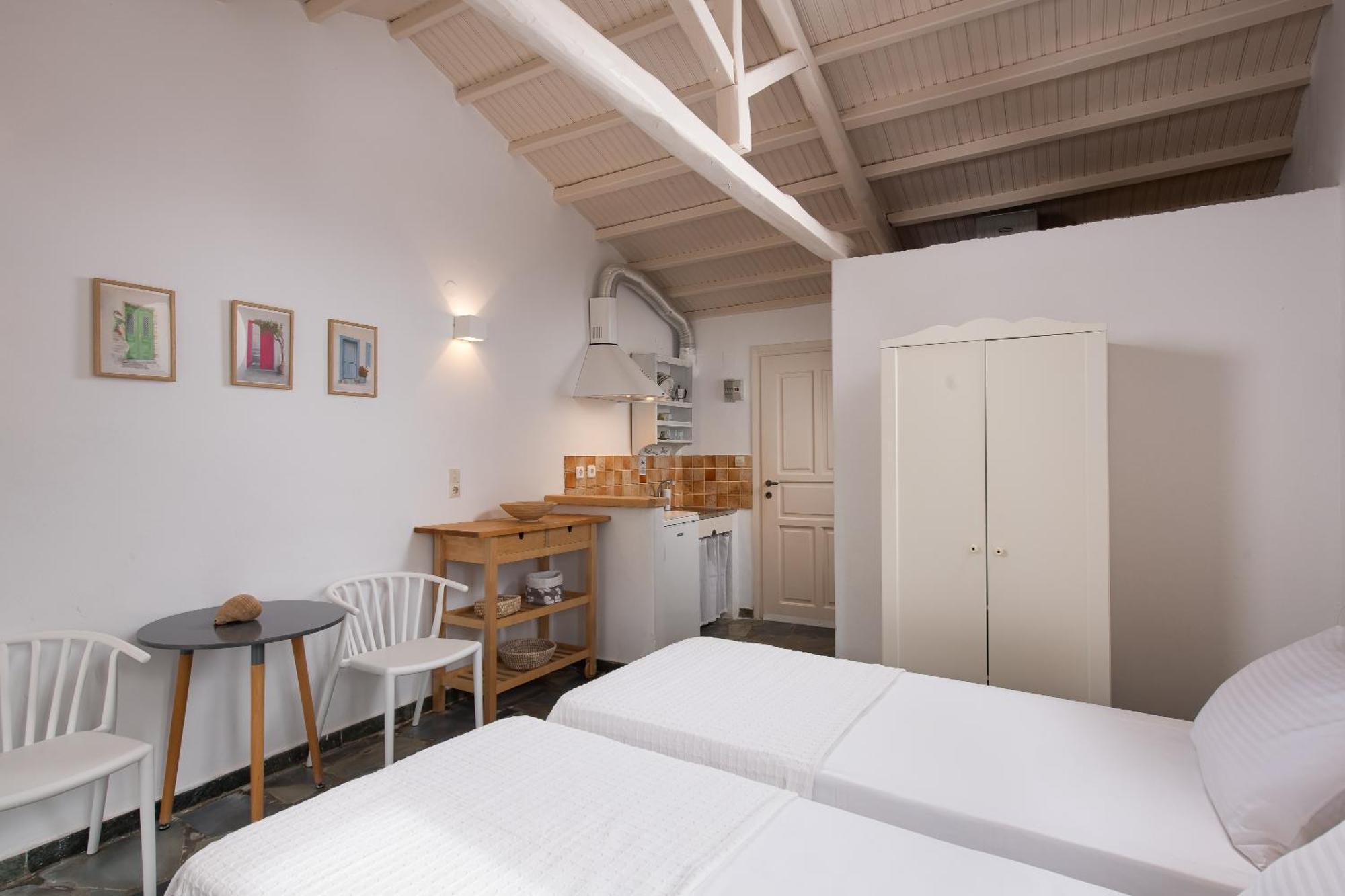 Lithea Villas And Studios By The Sea Agios Petros  Exterior photo