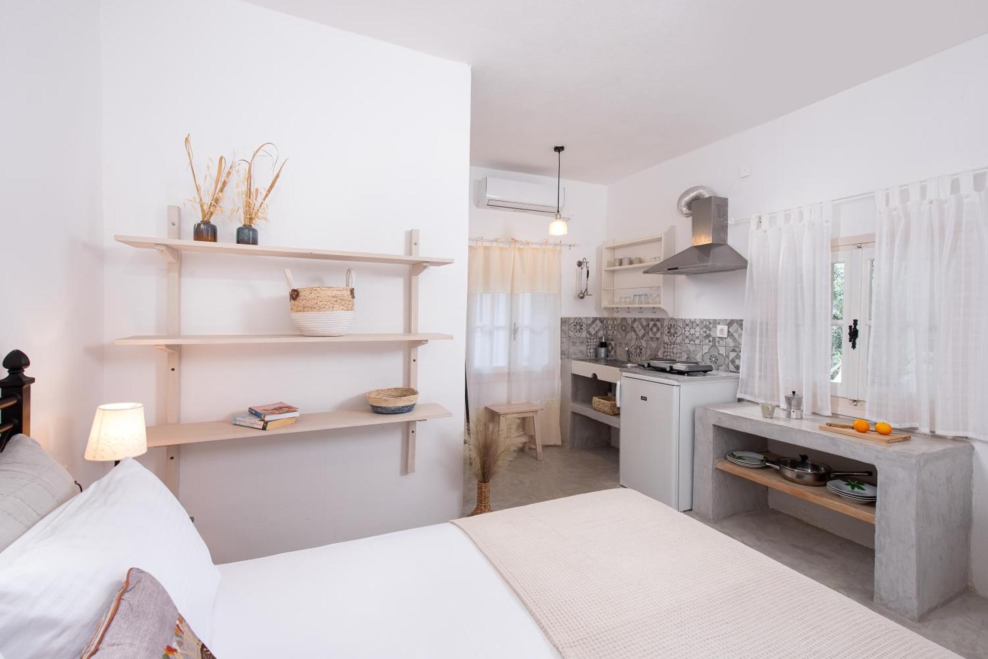 Lithea Villas And Studios By The Sea Agios Petros  Exterior photo
