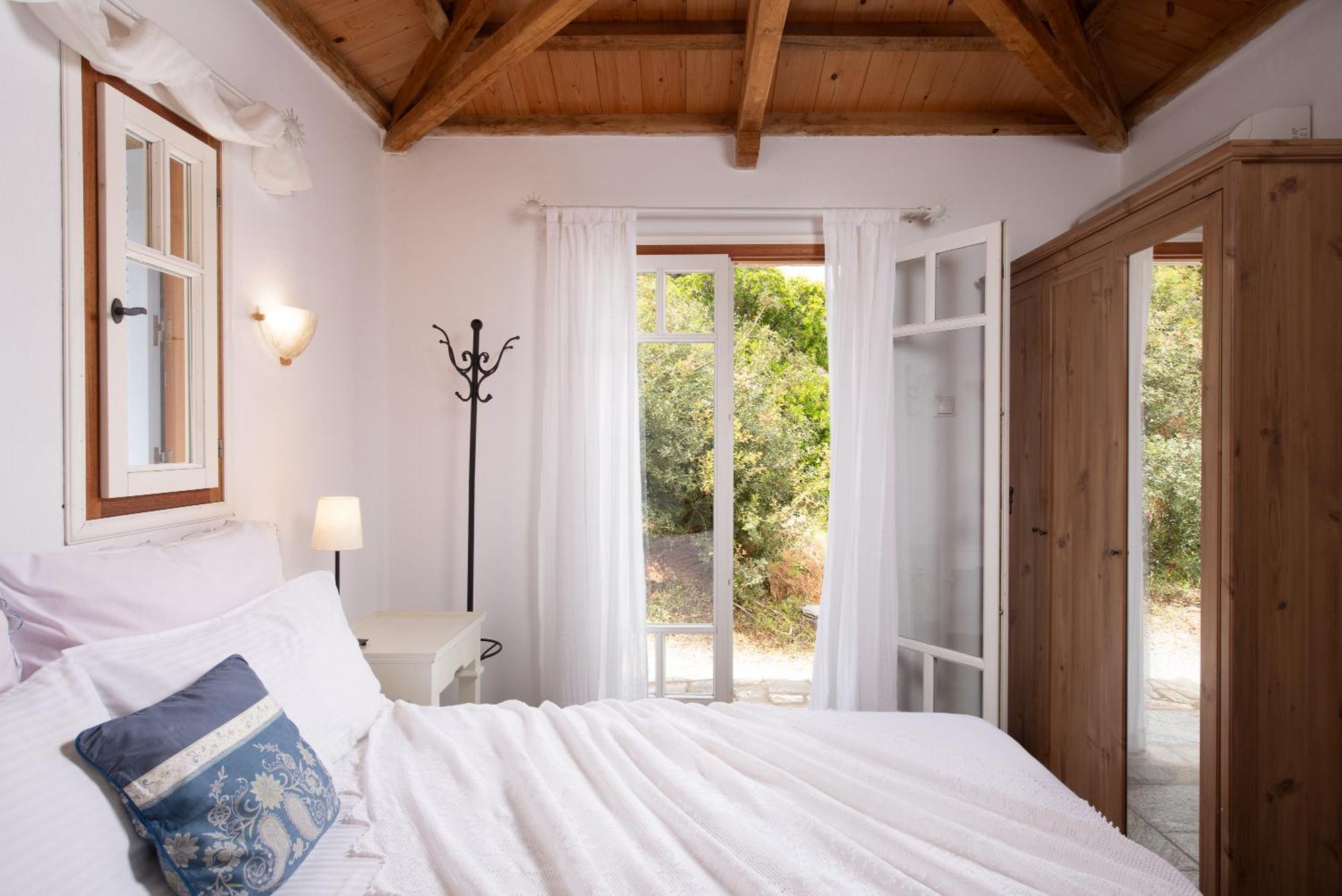 Lithea Villas And Studios By The Sea Agios Petros  Exterior photo