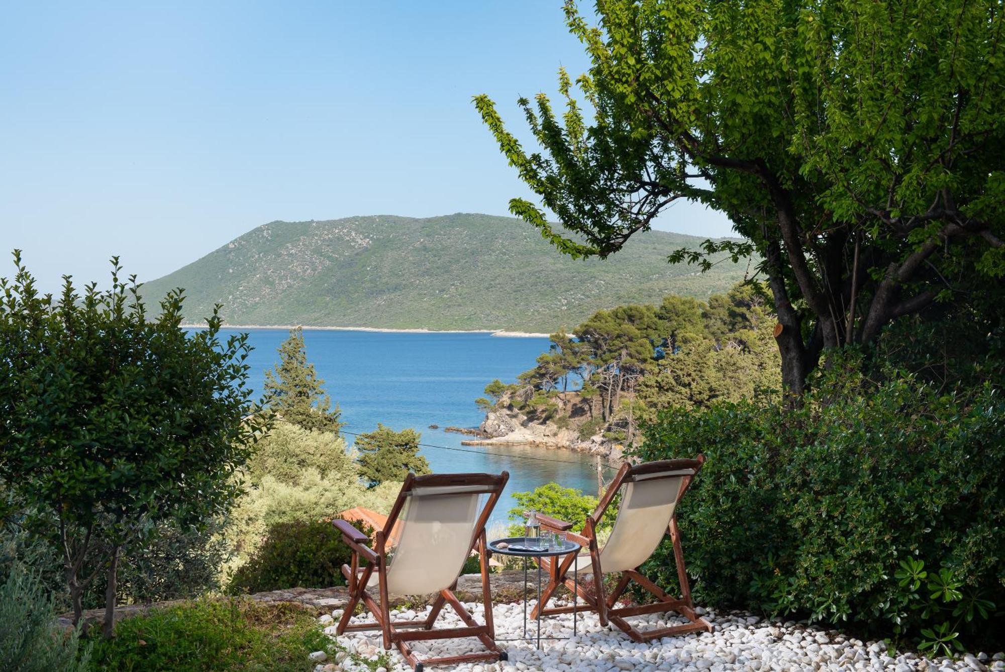 Lithea Villas And Studios By The Sea Agios Petros  Exterior photo